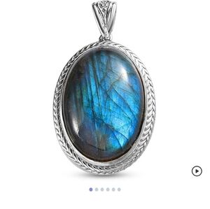 🆕️ Malagasy Labradorite Solitaire Pendant in Platinum Over Copper